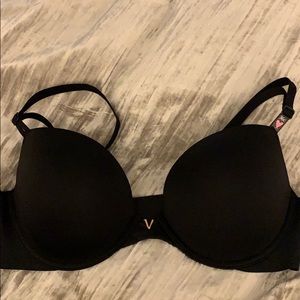 Victoria’s Secret push up bra
